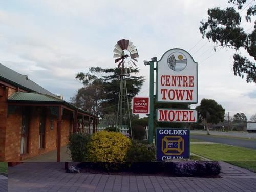 Centre Town Motel เนแกมบาย ภายนอก รูปภาพ